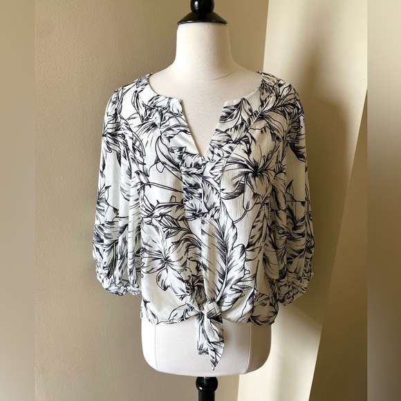 Rose & Olive Blouse - Medium - Picture 4 of 15